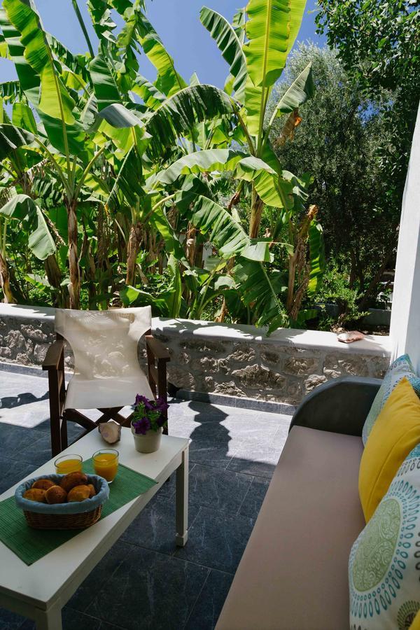 Aparthotel Alkithea à Adámas Extérieur photo